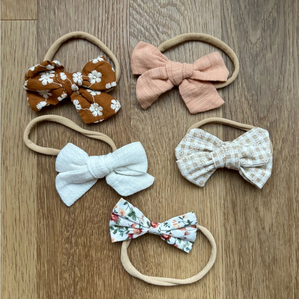Lot of Headbands, Bows, & Wraps